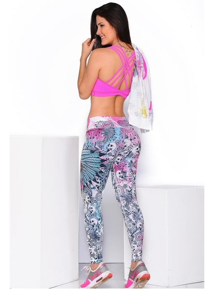 Outfits De Entrenamiento Con Estilo Fucsia